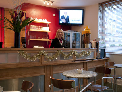 Ambassadors Hotel - Bar