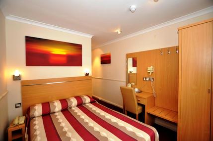 Queens Park Hotel London -