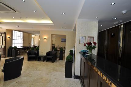 Queens Park Hotel London -