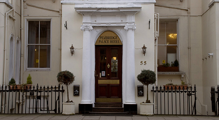 Pembridge Palace Hotel - Entrance