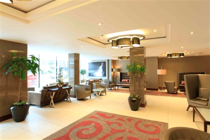 Kensington Close Hotel & Spa - Lobby