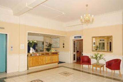 Barkston Gardens Hotel -
