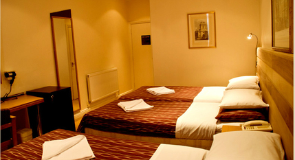 Leisure Inn Hotel London - Triple Room