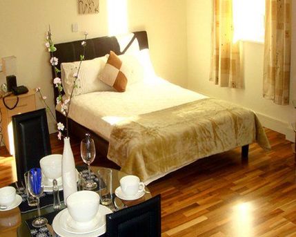 Harrington Court Apartments - Guest Room