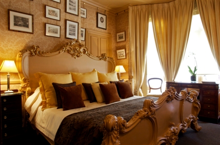 No.11 Cadogan Gardens -