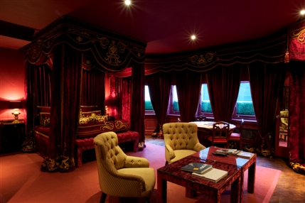 No.11 Cadogan Gardens -