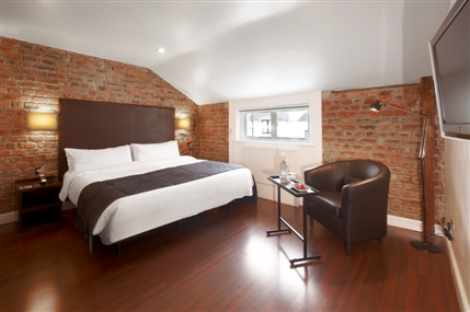 The Caesar Hotel London - Executive Double Room
