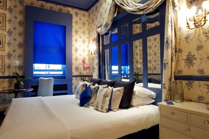 No.11 Cadogan Gardens -