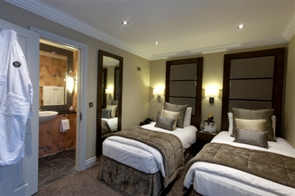 Grange Langham Court Hotel - Executive Twin Room