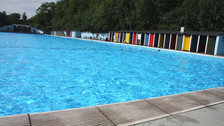Summer Swimming in London Summer Swimming in London