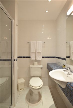 Princes Square Hotel London - Bathroom