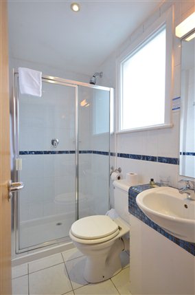 Princes Square Hotel London - Bathroom