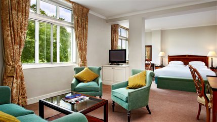 Sheraton Grand London Park Lane Hotel - Suites - Views over Green Park