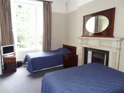 Regency House Hotel - Double + Single Bed