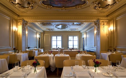 Cafe Royal Hotel - Domino Restaurant