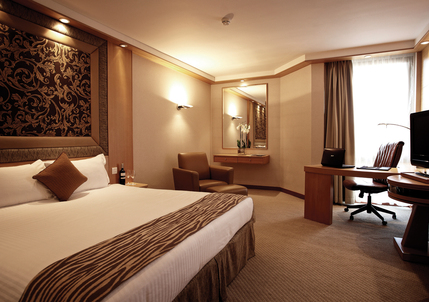 Millennium Gloucester Hotel London Kensington - Club Room - access to Club Lounge which includes refreshments and Continental breakfast