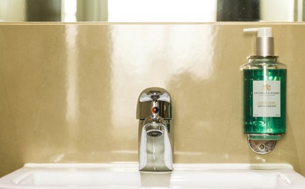 Chiswick Rooms - Bathroom