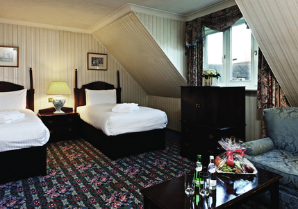 Copthorne Hotel London Gatwick - Club Room - access to Club Lounge and complimentary breakfast