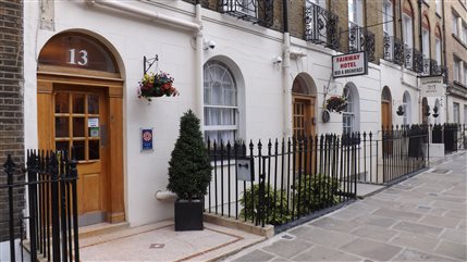 The Fairway Hotel London - Exterior