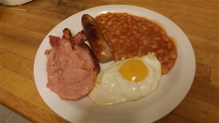 The Fairway Hotel London - Complimentary Hot Breakfast