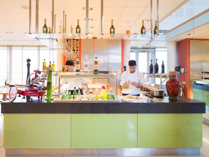 Radisson BLU Hotel London Stansted Airport - Filini Restaurant