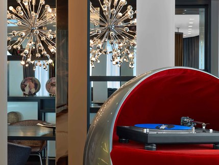 W London Leicester Square -