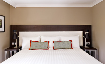 DoubleTree by Hilton London - Ealing - Guest Room