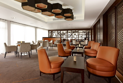 DoubleTree by Hilton London - Ealing - Bar