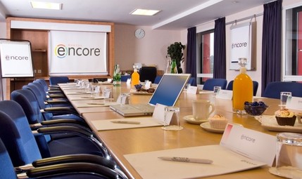 Holiday Inn London-West - Meeting Room