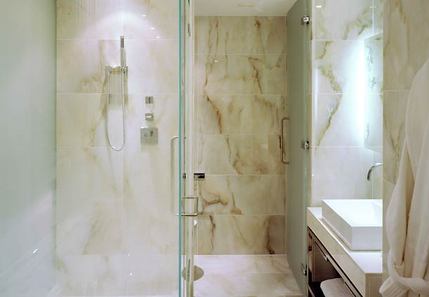 Marriott Hotel Grosvenor Square - Garden View Suite Bathroom