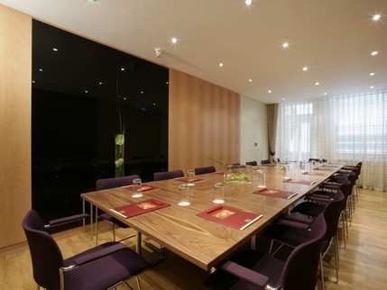 K + K Hotel George - Meeting Room