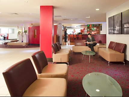 ibis London Heathrow Airport - Lounge