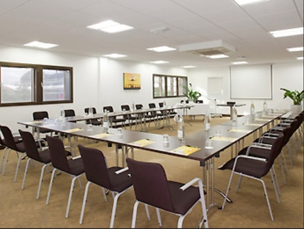 ibis London Heathrow Airport - Meeting Room