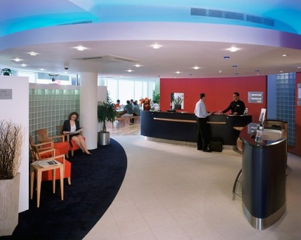 Holiday Inn London-West - Reception