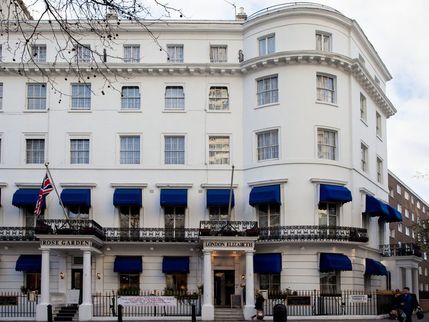 London Elizabeth Hotel - Exterior