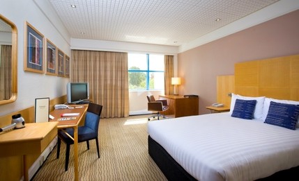 Sandman Signature London Gatwick Hotel - Double Room