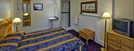 The Lancaster - Double Room - Shared Bathroom