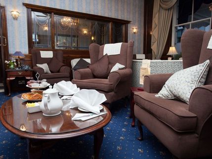 London Elizabeth Hotel - Afternoon Tea