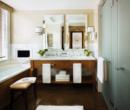 Corinthia Hotel London - Bathroom
