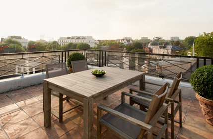Europa House Apartments London - 3 Bedroom Penthouse Apartment Terrace