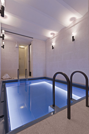 Cafe Royal Hotel - Akasha Watsu Pool