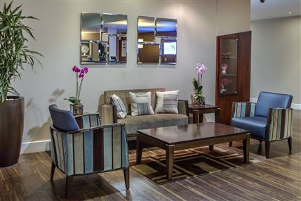 Holiday Inn Express Royal Docks Docklands - Lobby Area