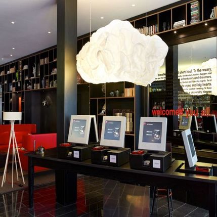 CitizenM London Bankside - Self-service check in