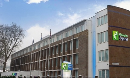Holiday Inn Express London- Vauxhall Nine Elms - Exterior