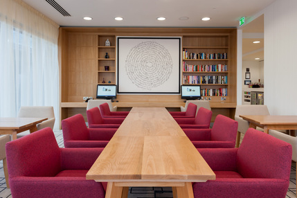 Hampton by Hilton London Gatwick Airport - Work Zone