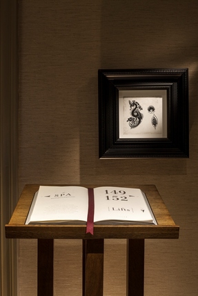 Rosewood London - Corridor detail