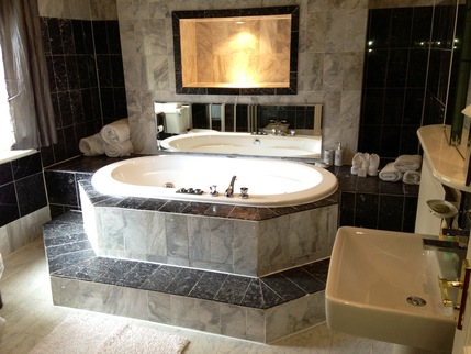 The Colonnade Hotel London - Apartment bathroom