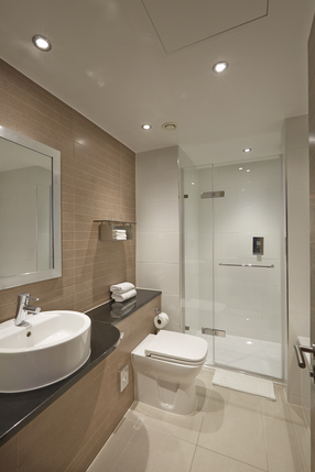 Amba Hotel Charing Cross - Bathroom