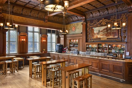 Andaz Liverpool Street Hotel - George Pub