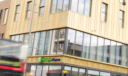 Holiday Inn Express London Ealing - Exterior